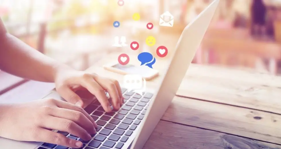 Integrar las redes sociales y las opciones para compartir